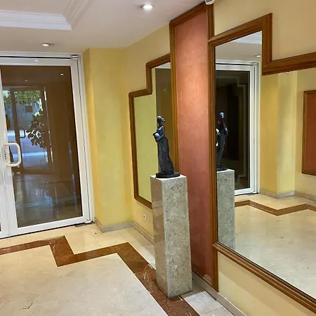Elégant 2 Pièces Calme, Sécurisé Près Centre-ville Appartement