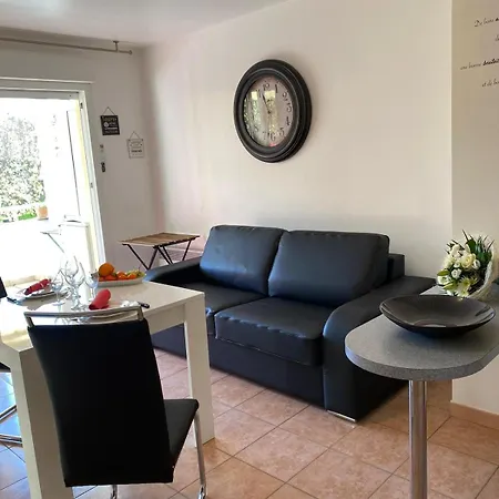 Elégant 2 Pièces Calme, Sécurisé Près Centre-ville Appartement